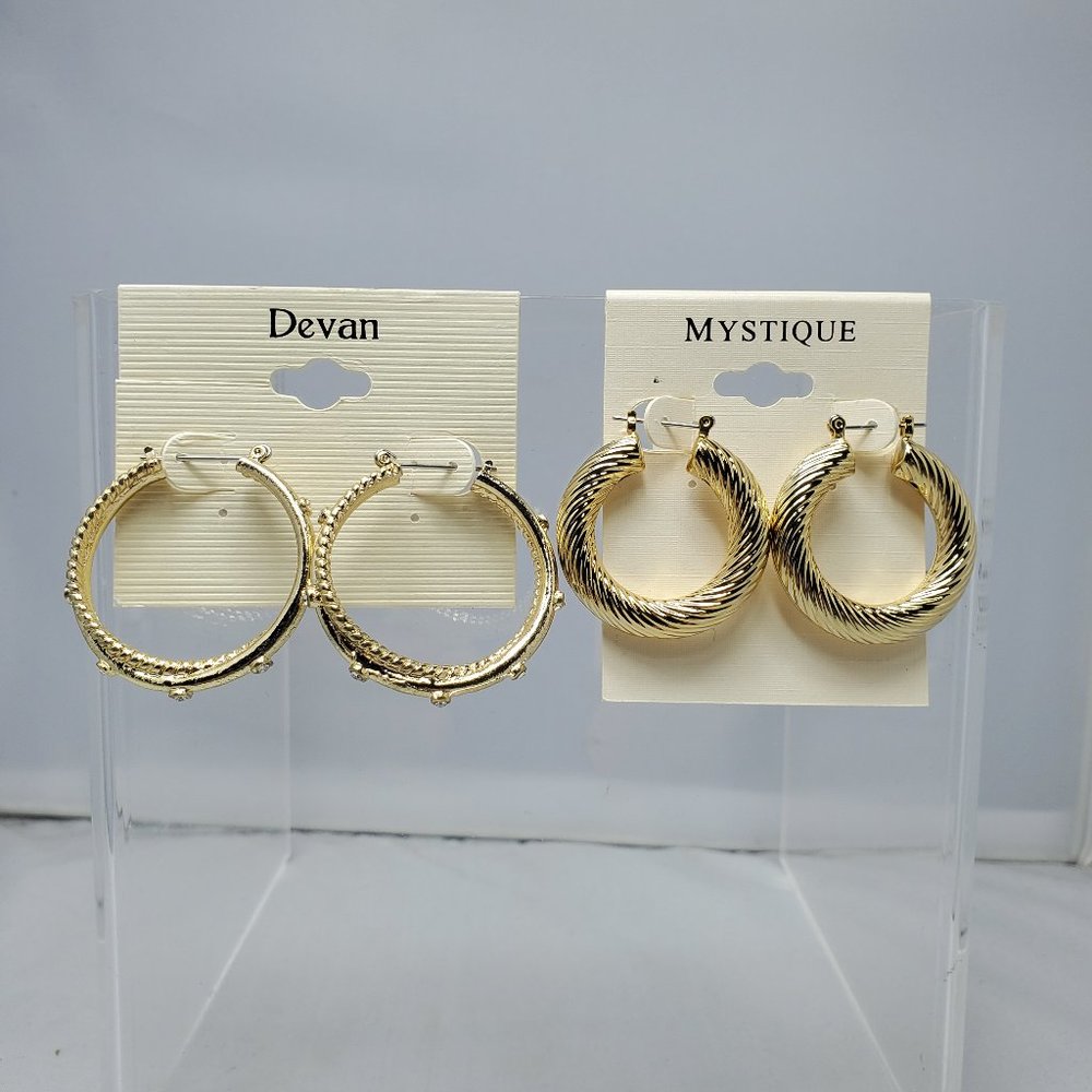 2 PAIRS OF DEVAN & MYSTIQUE GOLD TWISTED GOLD HOOP EARRINGS WITH RHINESTONES